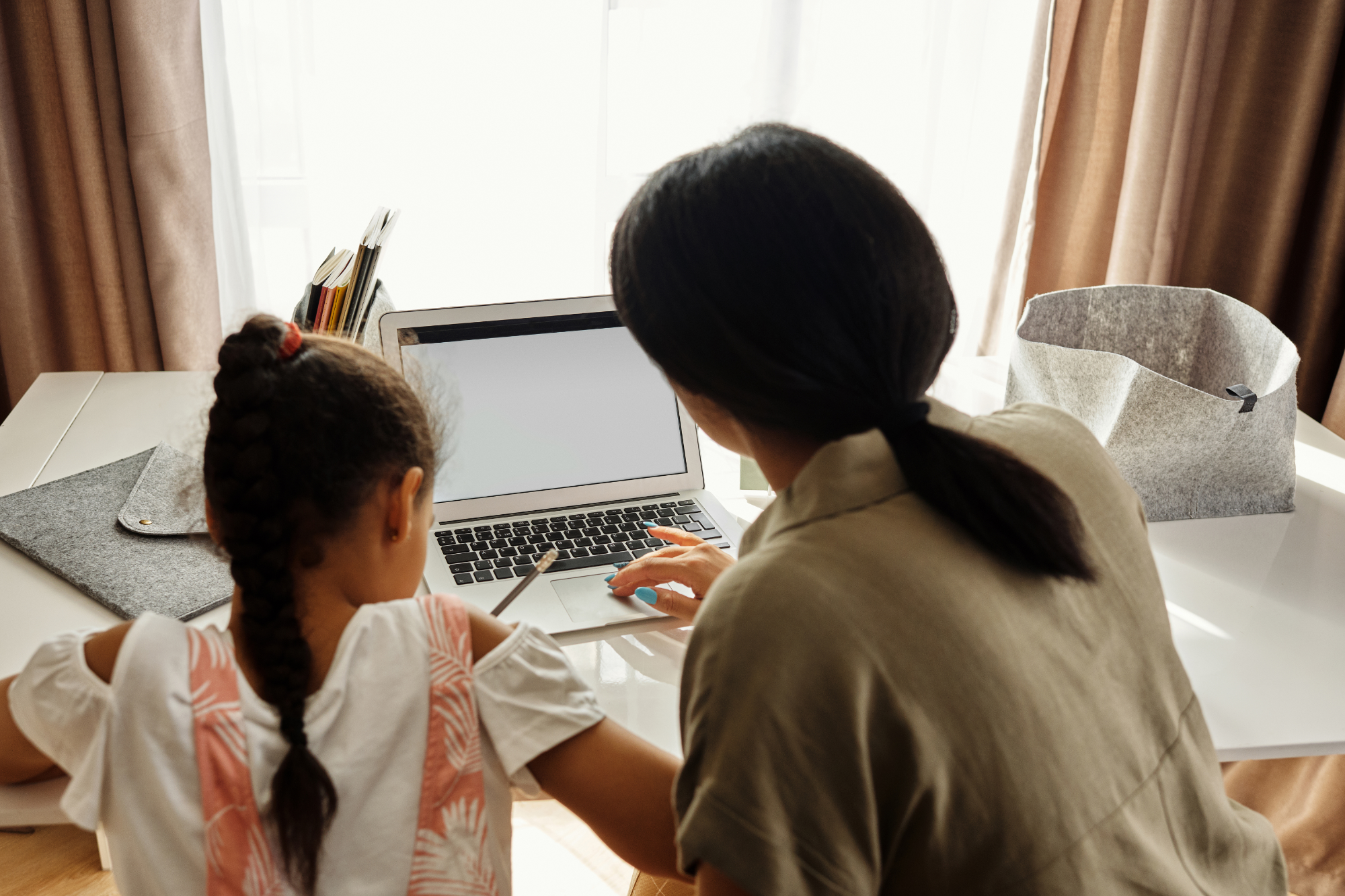 5 Tips to Handle School-From-Home this Spring